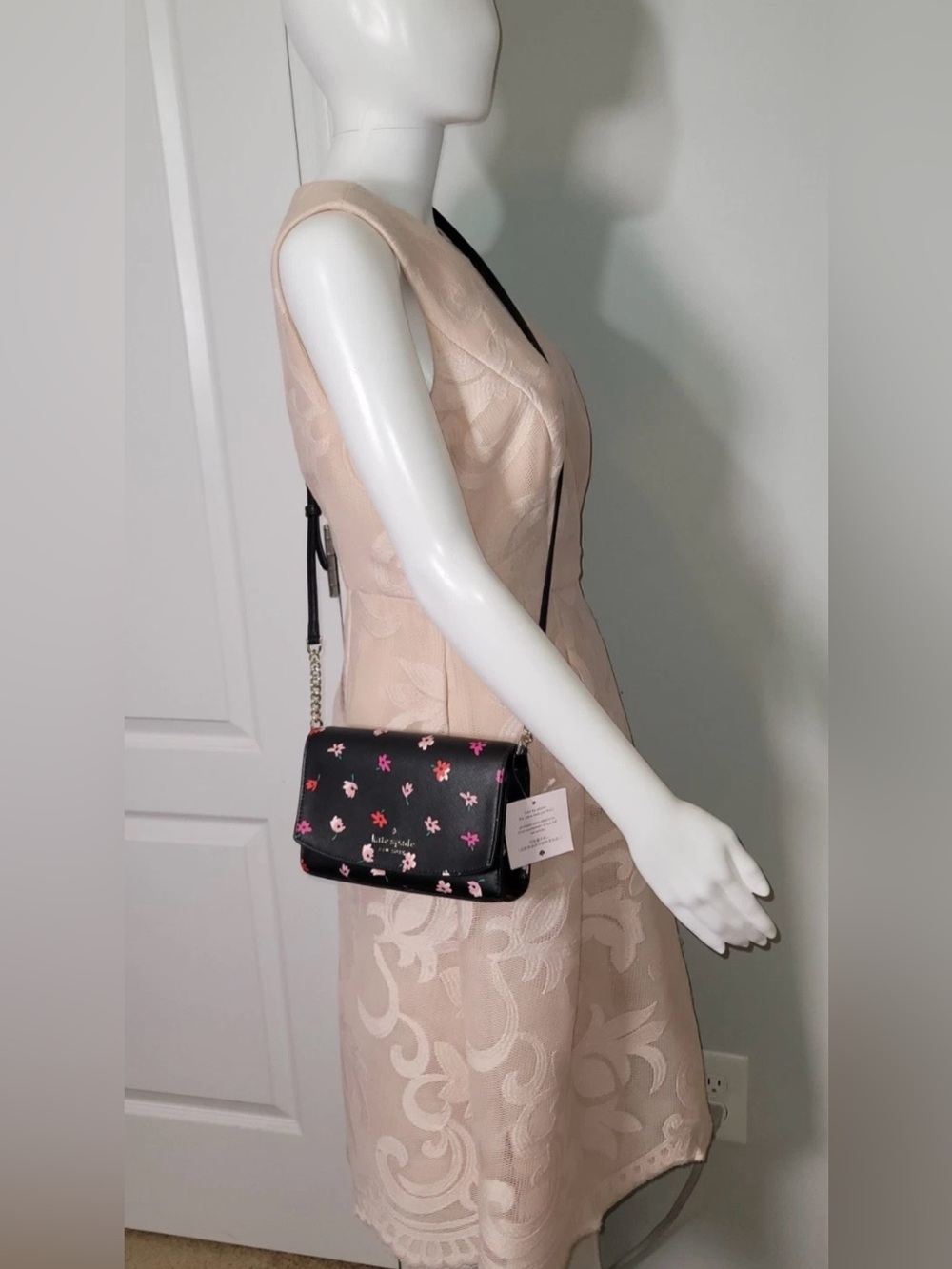 Kate Spade Staci Ditsy Buds Crossbody Bag Built-In Wallet Black Floral WLR00607 - Picture 3 of 16